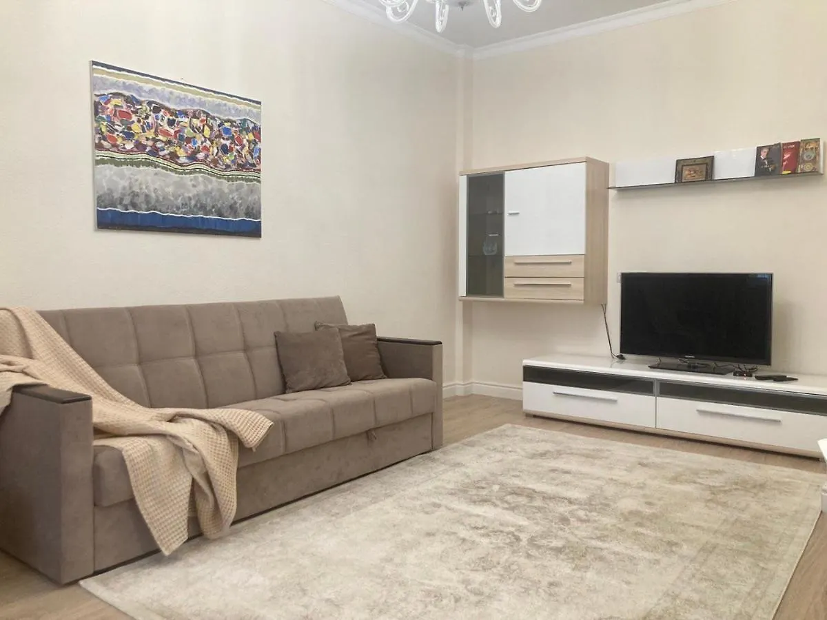 Сиреневая На Бульваре Nur-Sultan  Apartment